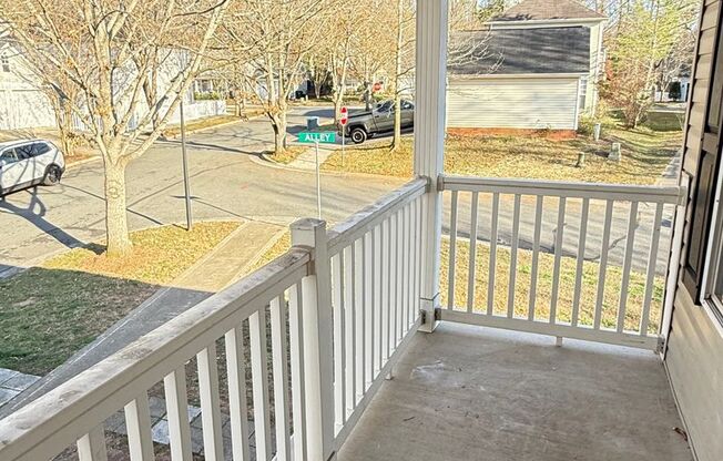 Renovated Cornelius Condo | Two Covered Balconies | Walk to Downtown & Antiquity | Lake Norman Area