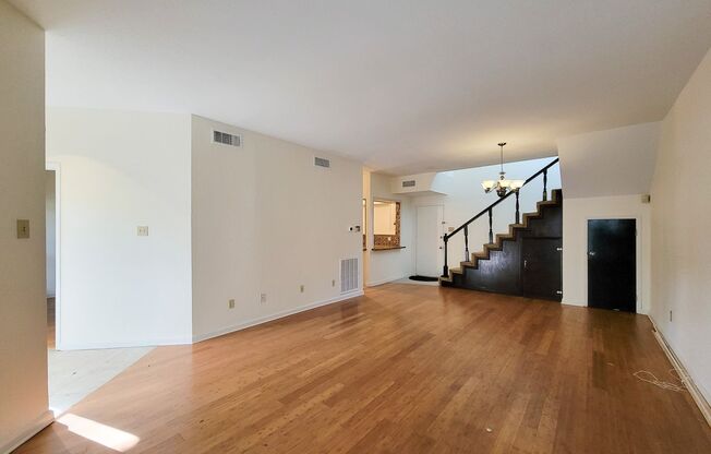 2 beds, 2 baths, $1,450, Unit # 47