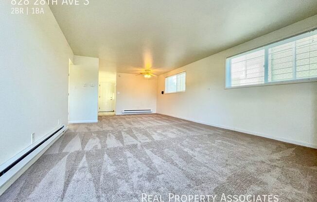 828 28 AVE S