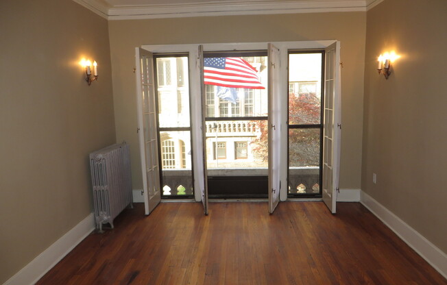 1 bed, 1 bath, 642 sqft, $815, Unit F1