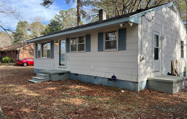 3 beds, 1 bath, $1,200