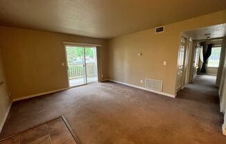 2 beds, 2 baths, $1,650, Unit # #R 33