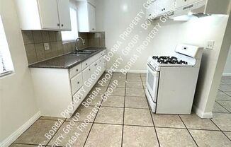 2926 E 65 ST
