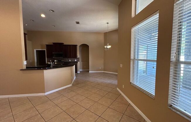 854 KAZAROS CIR