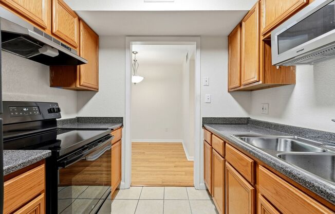 Live in the heart of Gainesville at Hawthrone Reserve