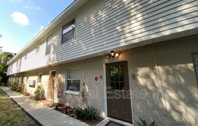 3160 E Riverside DR