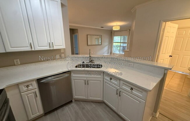 3 beds, 2 baths, 1,355 sqft, $2,000, Unit Apartment 1627