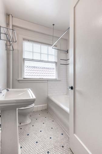 2 beds, 1 bath, 900 sqft, $1,875, Unit 203