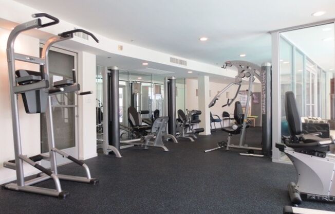 2 beds, 2 baths, 960 sqft, $3,095, Unit 0204