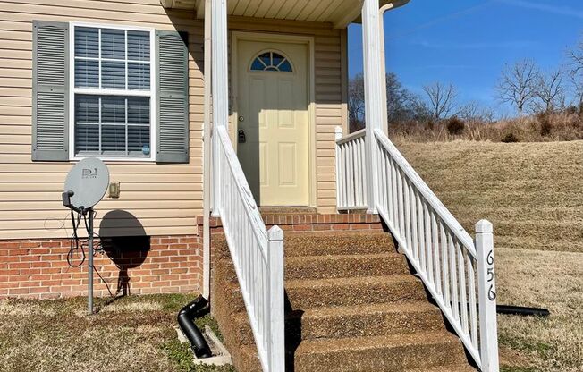 Three Bedroom Spacious Columbia, TN Townhome!