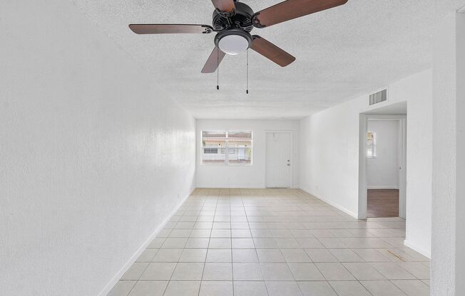 2 beds, 1 bath, 950 sqft, $1,690