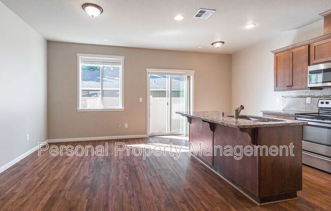 7613 NE 31 CIR