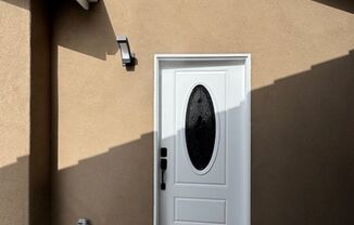 Beautiful Recently Remodeled 2-Bedroom ADU