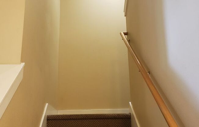 4 beds, 2 baths, $2,995, Unit 109