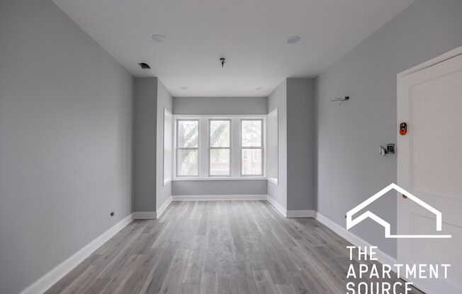 1307 N LAWNDALE