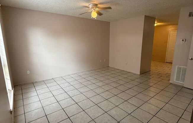 2 beds, 1.5 baths, 1,100 sqft, $930, Unit 8835-B