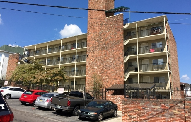 1 bed, 1 bath, 507 sqft, $1,375, Unit ET303 BR1 (EVIP)