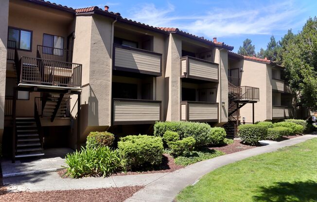 Dazzling 2-bedroom Condo for Rent - Warm Springs!