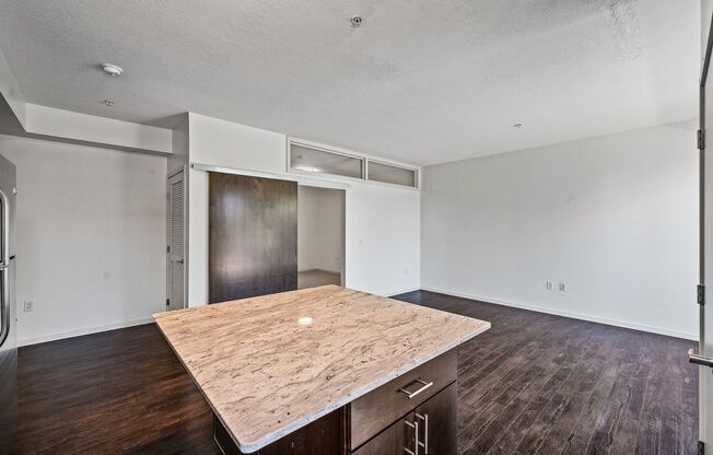 2 beds, 2 baths, 1,069 sqft, $2,470, Unit 317