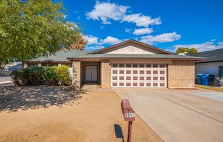 Delightful home in Phoenix - feels and looks brand new!