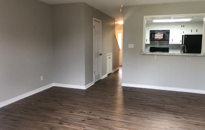 Great Oakwood location - 2 bedroom