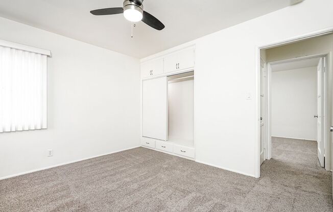 2 beds, 1 bath, $2,450, Unit D