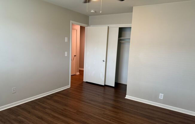 2 beds, 1 bath, 1,000 sqft, $1,195, Unit A8