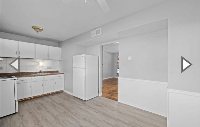 1 bed, 1.5 baths, 680 sqft, $975, Unit 9621 Lynntown Court