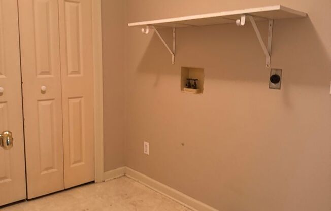 2 beds, 2 baths, $1,800