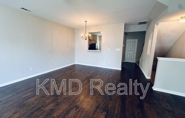 940 TIGER LN