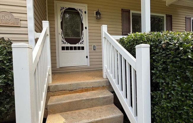 Nicely appointed ranch on almost 1/2 acre!