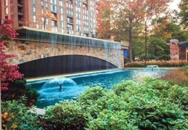 Studio, 1 bath, 500 sqft, $2,500, Unit 808