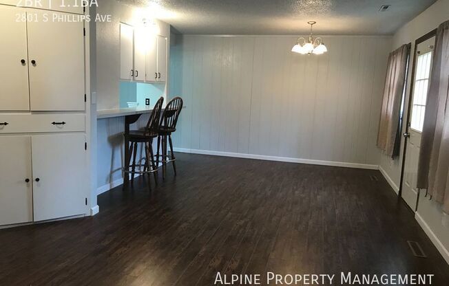 2 beds, 1.5 baths, 1,300 sqft, $1,195