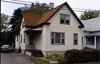 11 Hollister St.