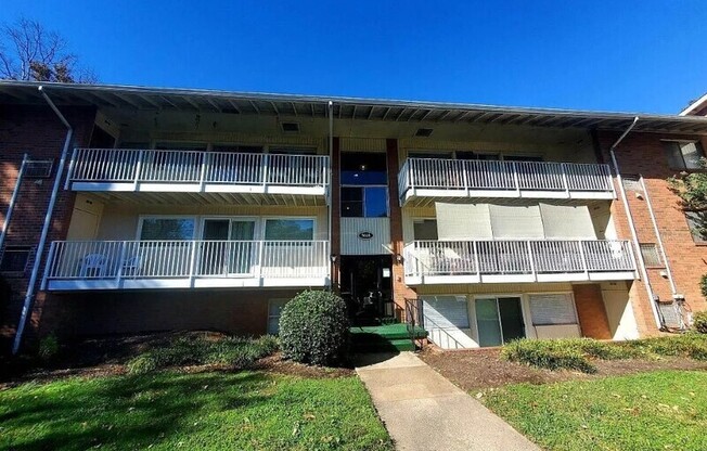 5604 Crenshaw Rd