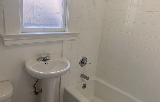 Studio, 1 bath, 450 sqft, $1,845, Unit 5