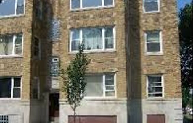 6200 S Albany Ave. Chicago IL