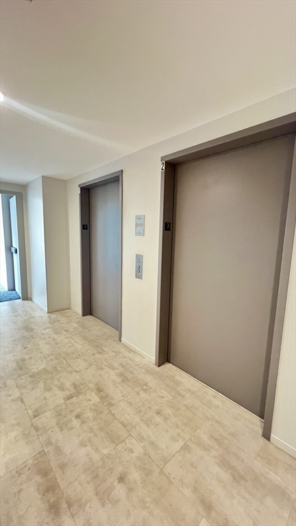 1 bed, 1 bath, 693 sqft, $2,900, Unit 318