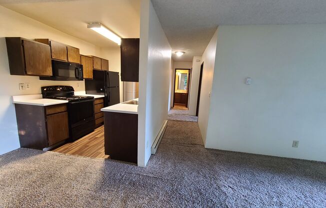 2 beds, 1 bath, 850 sqft, $1,900, Unit 317