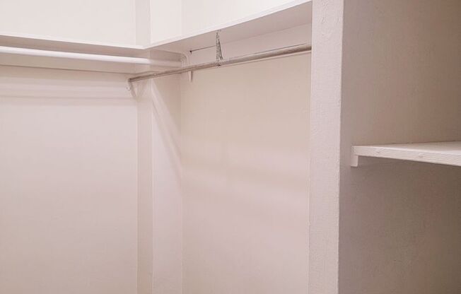 Studio, 1 bath, 450 sqft, $2,500, Unit 701