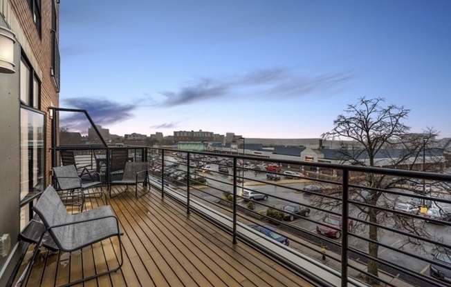 1 bed, 1 bath, 700 sqft, $3,000, Unit 202