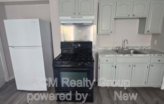 52 BLUE HL AVE