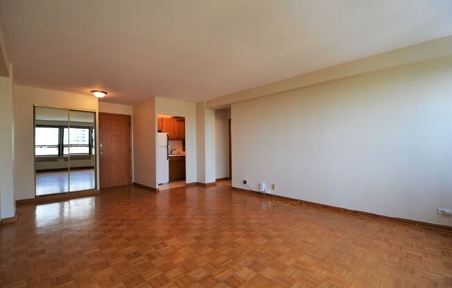 1 bed, 1 bath, 700 sqft, $1,850, Unit 418-1310