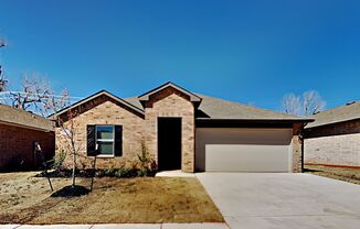 Beautiful 4 Bedroom Home in Mustang School District