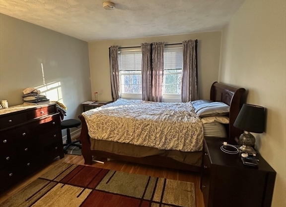 2 beds, 1 bath, 753 sqft, $2,500, Unit 5D