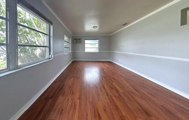 9330 52 WAY N