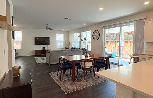 Beautiful 4 Bed 3 Full Bath Home with Solar in Brentwood