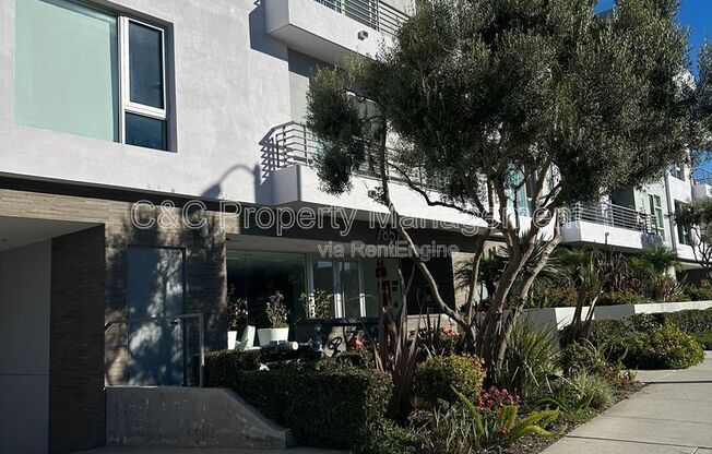 7857 W. Manchester Ave. #205