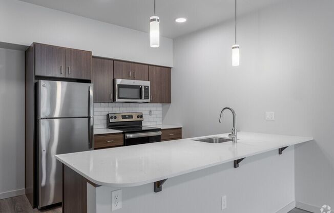 2 beds, 2 baths, 800 sqft, $1,900, Unit A204