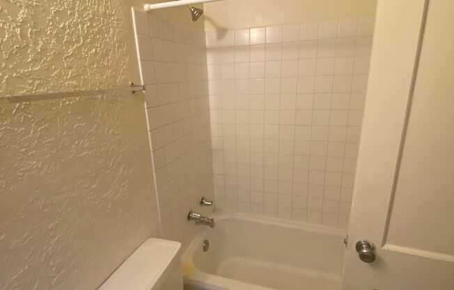 FIRST MONTH FREE! - Cozy 1 Bedroom All Utilities Included!